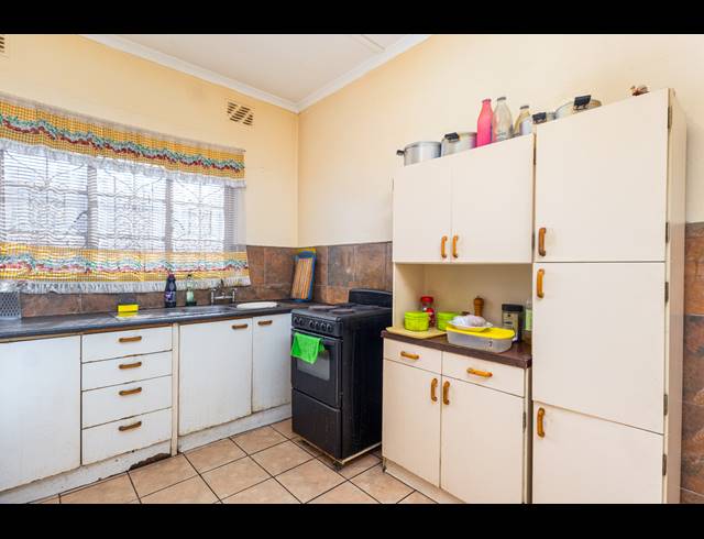 5 BEDROOM HOUSE FOR SALE IN VASCO ESTATE